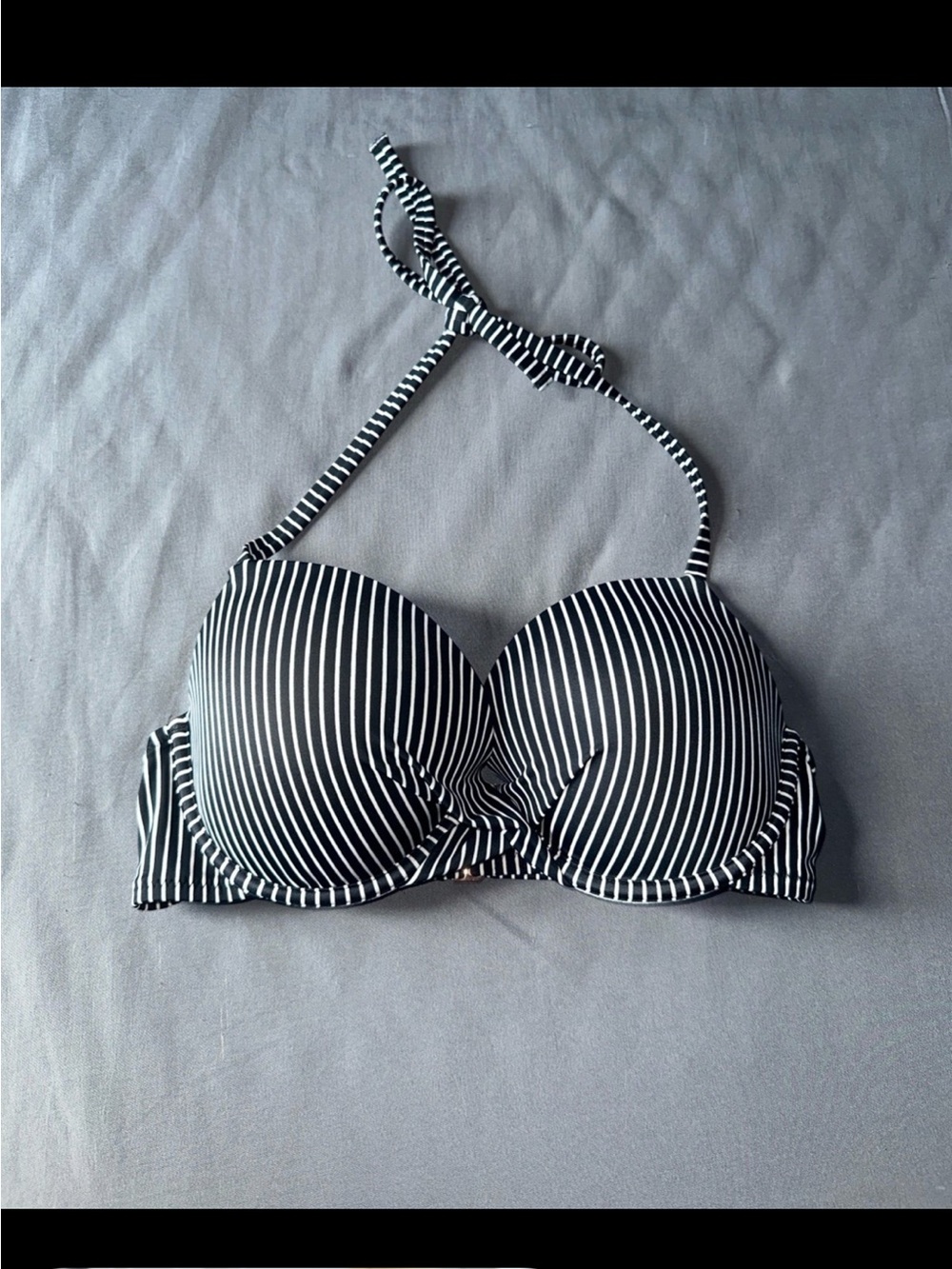 Womens 34D Shade & Shore Black and White Striped Bikini Top Large